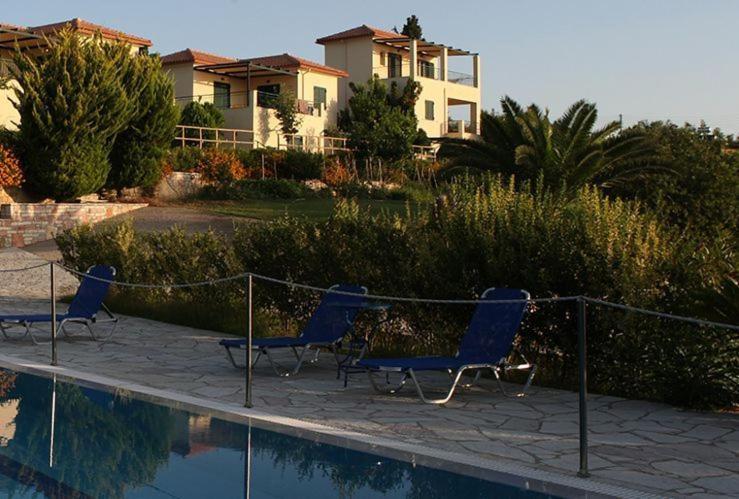 Il Villaggio Chrani Exterior photo